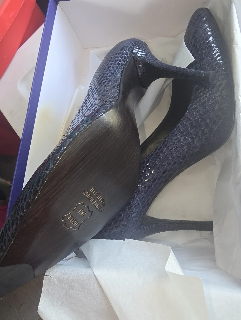 NEW Stuart Weitzman Snake Heels In Box - Picture 2 of 7